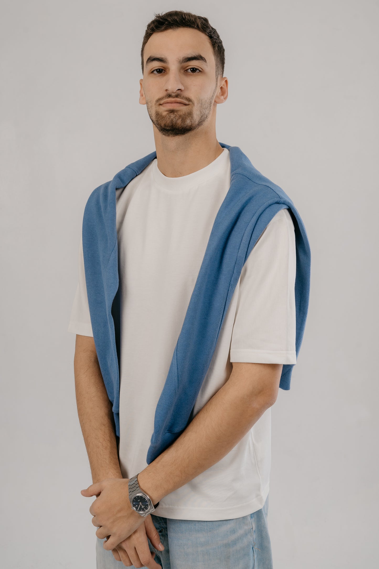 تي شيرت كبير الحجم